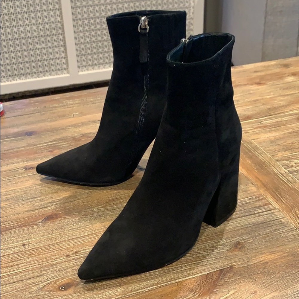 Alias Mae Black Suede Ahara Bootie Sz 38